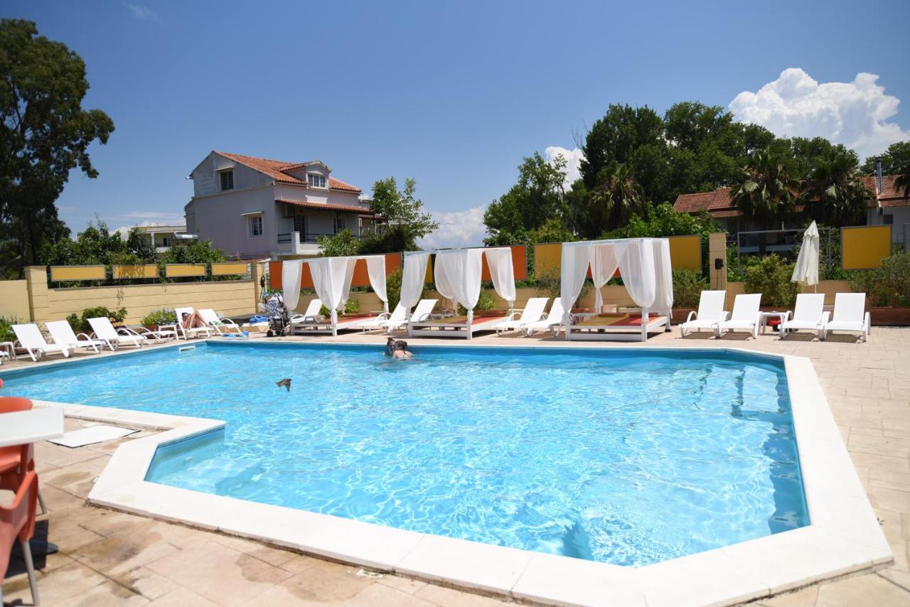 Kavos Central Eksteriør billede